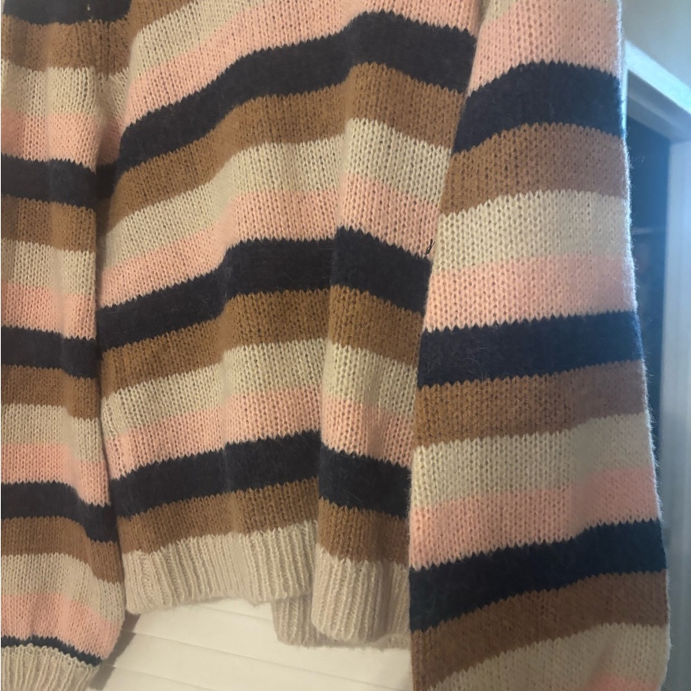 Francesca‘s Striped Multicolor Women's Sweater with poof sleeves